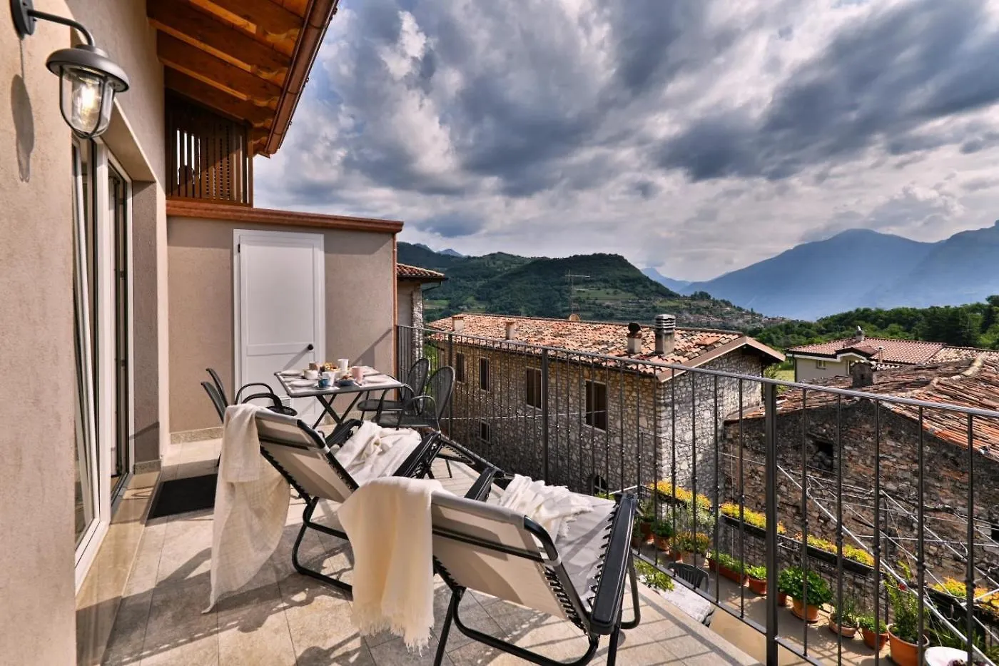Appartamento Lucia - Theater Home Campione del Garda Apartmán